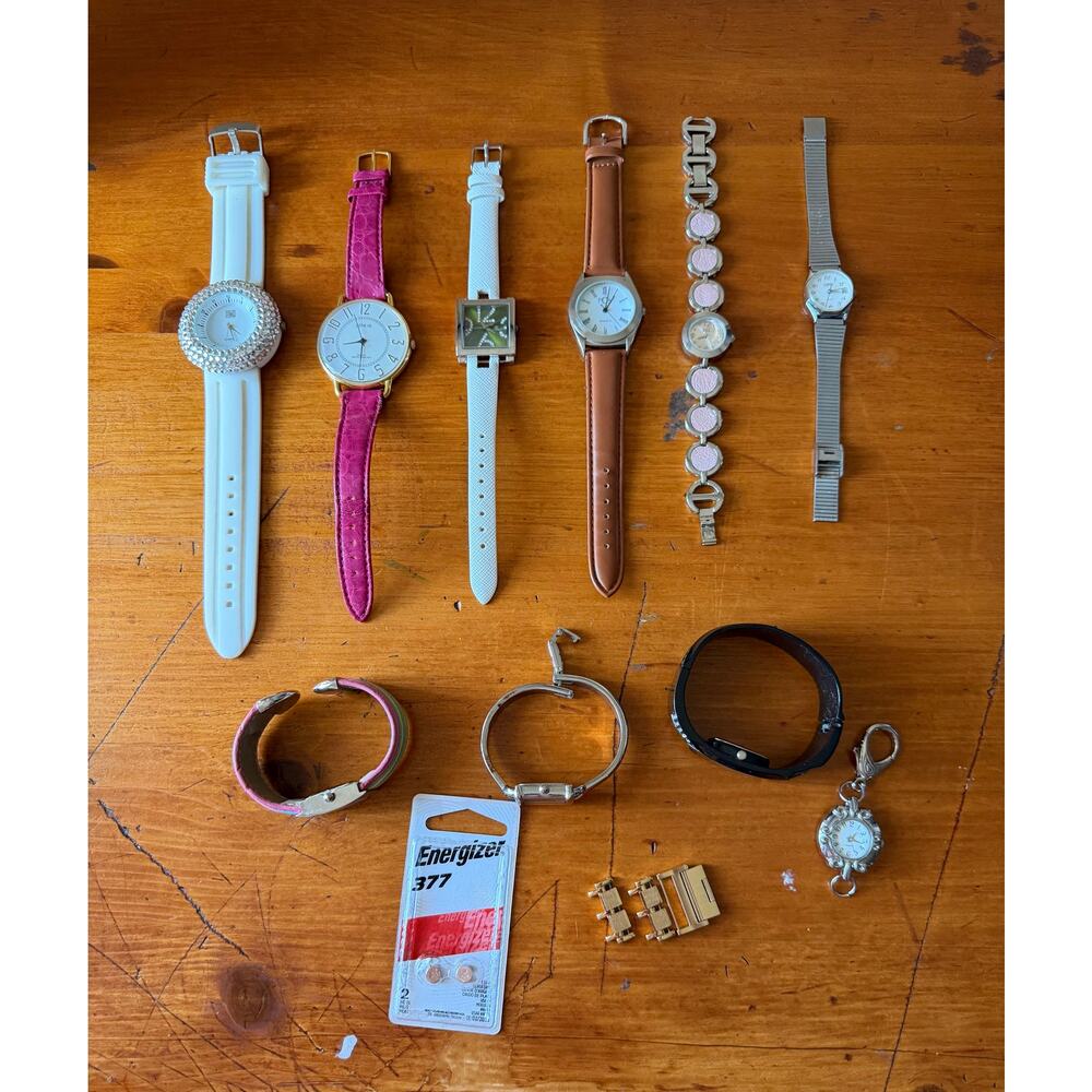Vintage Women’s Watch Lot 10 Pieces Fashion Quartz Mixed Styles Parts Repair